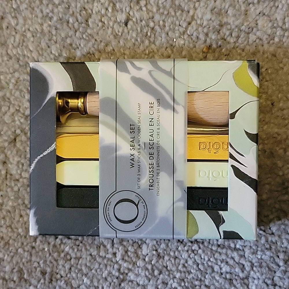 ⚘️NWT Wax Seal Kit - Letter Q